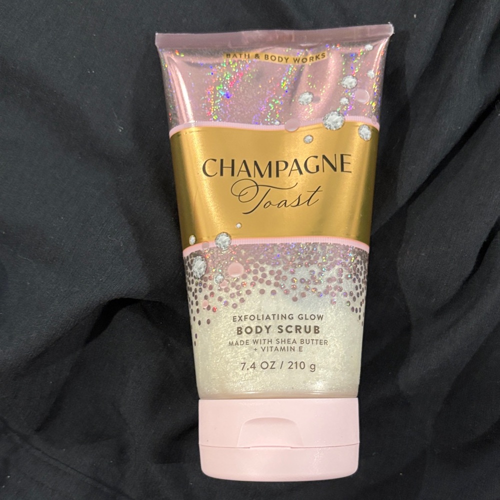 Bath & Body Works Champagne Toast Exfoliating Glow Scrub - Pink & Gold